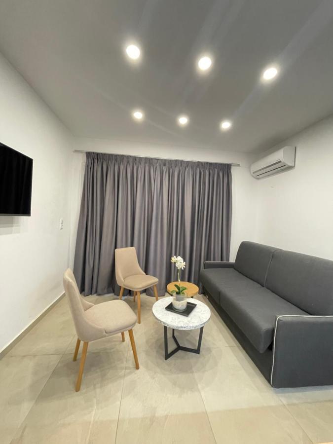 Central Luxury Apartment In Paralia Ofryniou Ofrínion Exterior foto