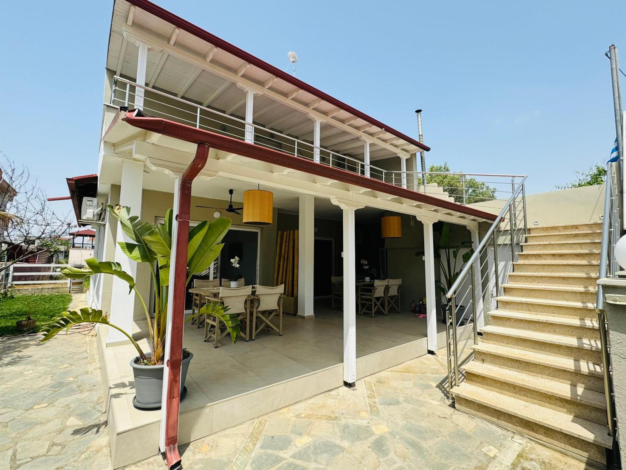 Central Luxury Apartment In Paralia Ofryniou Ofrínion Exterior foto
